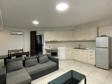 Vasil Shanto, jepet me qira apartment 2+1+Verande. 70.000 Leke