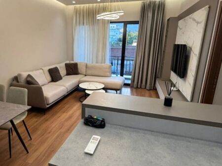 APARTMENT 2+1+2 TOILETS. 70000 LEKE.FARMACIA 10