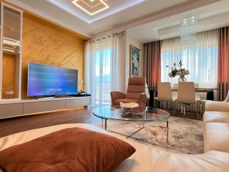 Apartament 2+1+Post Parkimi me qira  tek Liqeni i Thatë.