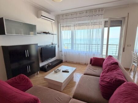 Affittasi appartamento 3+1+2 Currila Durres con vista mare completa