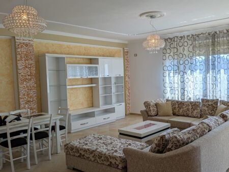 JEPET ME QERA APARTAMENT 3+2 PRANE KRYQIT TE KUQ, DURRES