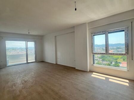 SHITET APARTAMENT 2+1+2 KAMEZ, Bulevardi Blu