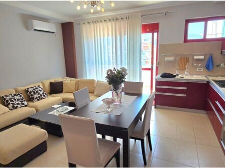 Appartamento Moderno 2+1+2 in Vendita vicino a Uccello Nero 222.000 €