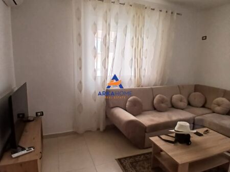 AFFITTASI APPARTAMENTO 1+1+VERANDA "VIA FORTUZI" 60.000 LEKE