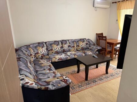 JEPET APARTAMENT ME QERA 1+1, ALI DEM