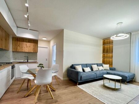 Appartamento 2+1 In Affitto nella Nuova Anello, Tirana - 680€ | 80 m²