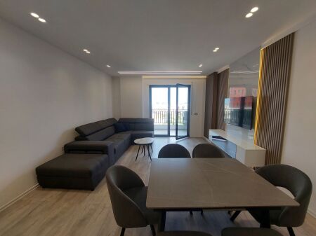Rent | Apartament 2 + 1 | Bulevardi i Ri | 700 €/month