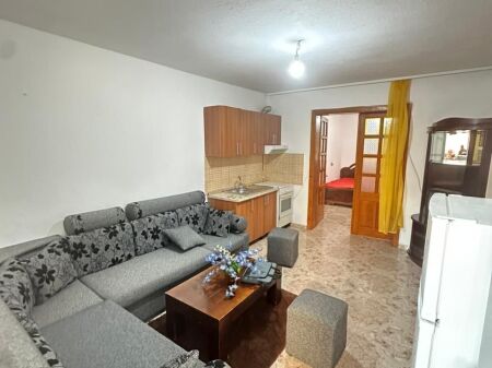 Qera | Apartament 1 + 1 | Shkolla e Bashkuar | 350 €/muaj
