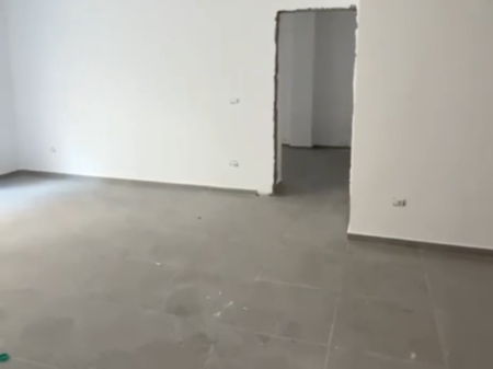 Appartamento 2+1+ veranda in vendita Eleonora Kodra e Diellit !