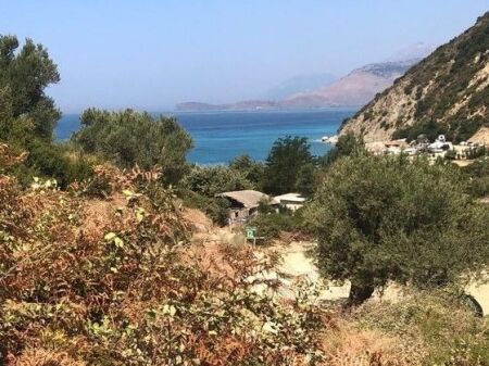 SHITET TOKË PRANË DETIT – 3000 m², BUNEC