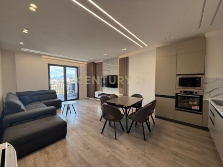 Apartament 2+1 me qira te Bulevardi i Ri