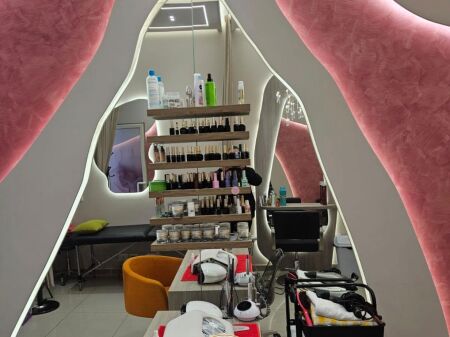 Business Space FOR RENT 30m2