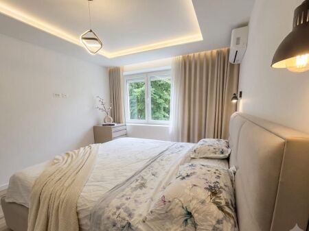  Shitet Apartament Luksoz 2+1 – Brryl, Tiranë  