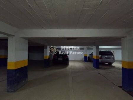 Rent |2 Garages | Xhamlliku | 60 €/month