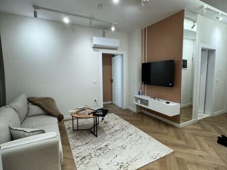 Affitto | Apartament 1 + 1 | Rruga 5 Maji | 500 €/mese