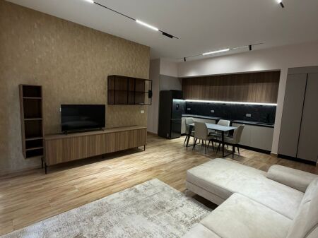 Apartament 1+1 per qira te Kompleksi Delijorgji !