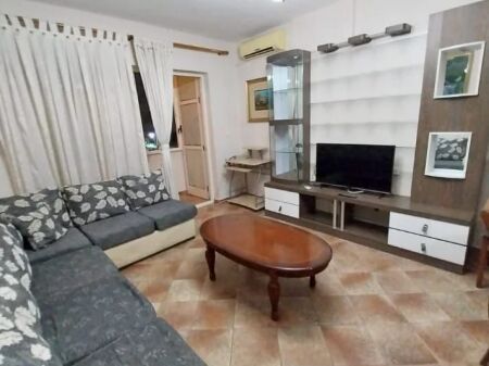 For rent 1+1 PARIS COMMUNE 500 thousand leke