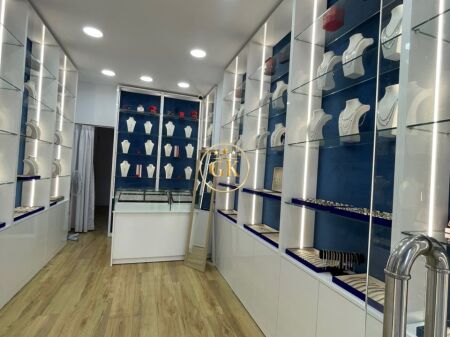 🏢✨ SHITET AKTIVITET BIZNESI – (Bizhuteri Argjendi 925), Rruge kryesore prane Flagship Center Durres