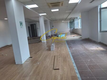 AMBIENTE COMMERCIALE IN AFFITTO 870 M2 EX BLOCCO 11.500 EURO