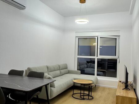 Jepet me qira apartament 2+1