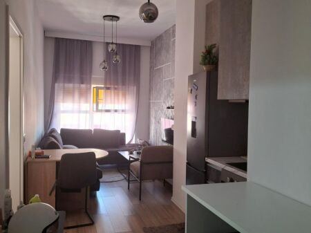 For rent Apartment 1+1+ parking space, Ali Dem at Mangalem Complex 500 thousand lek