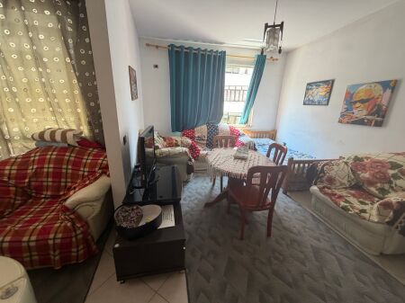 1+1, te granda hotel astir, 400 euro