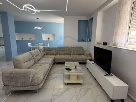 Qera, Apartament 1+1+Post Parkim, Rruga Siri Kodra, Tiranë.