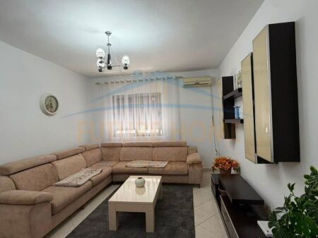 Shitet Apartament 3+1+2 ne Astir, Unaza e Re
