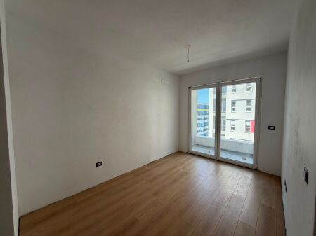Shitet apartament 1+1 – Univers City