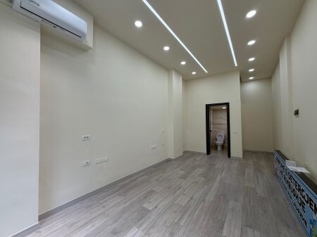 Shitet Ambjent Biznesi Concord center rruga 5 Maji !
