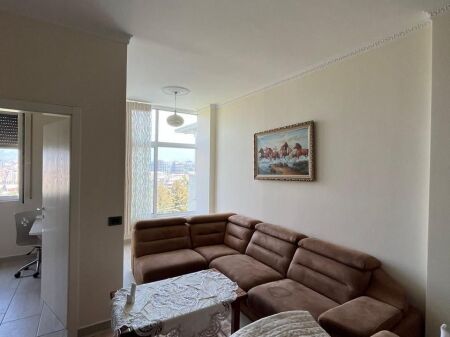 Apartament 2+1 per qera Kopshti Botanik !