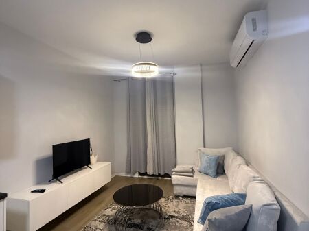 IN AFFITTO – Appartamento 1+1 in Residenca Erli, Porcelan
