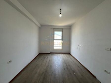 Qera, Apartament 3+1+2, 5 Maji