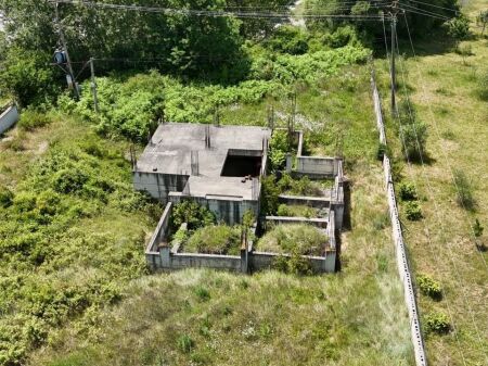 Land+ Construction for Sale in the Administrative Unit of Petrele !