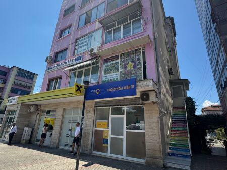 Shitet garsoniere , Kryqezimi 21 Dhjetorit