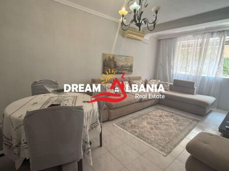 Apartament 2+1 me qera tek Pazari i Ri, Rruga Tefta Tashko Koco (ID 4229443)