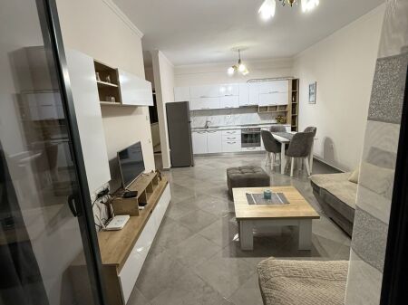 Affittasi 1+1 Green City Astir  50.000 leke