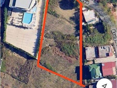 Land for Rent in Farka - €1500 | 3700 m²