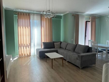 Apartament 2+1, Myslym Shyr!