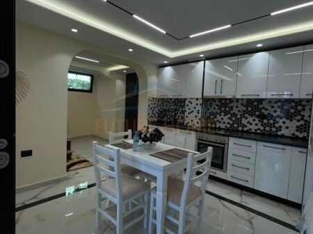 Rent, Duplex 2+1+2 Elbasani Street, Tirana.