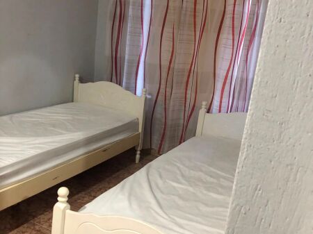APARTAMENT 1+1. 35000 LEKE.ZOGU I ZI