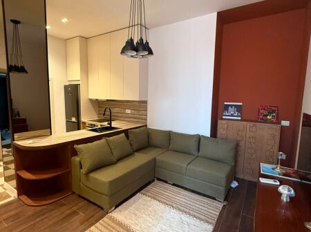 Apartament 1+1 me qira ne Qender