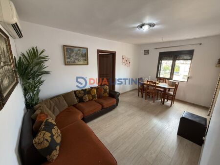 EKSKLUZIVE | Shitet Apartament 2+1 – Bulevardi Zhan D’Ark, Brryli !
