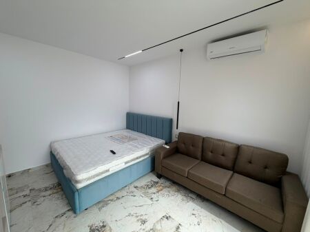 Shiten 2 Garsoniere së bashku – Myslym Shyri  📍 Vendndodhja: Myslym Shyri 🏢 Kati 1, pallat ekzistues ✨ Të sapo investuara 📐 Sipërfaqe totale: 60 m² 💶 Çmimi: 189,000 €