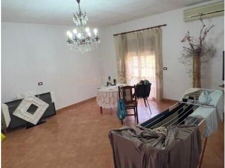 Apartament 2+1 Për Shitje në Drejtoria e Policisë, Durrës