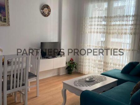 🏡 Jepet me Qira Apartament 1+1 në Univers City