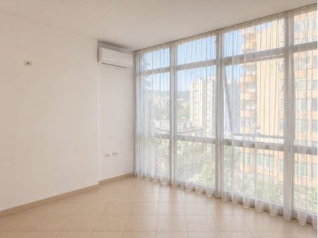 SHITET APARTAMENT 2+1 ME MUNDËSI NDARJEJE NË 2 APARTAMENTE 1+1 – TEK 21 DHJETORI!