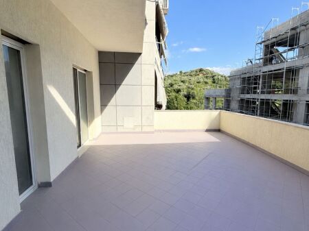 🏡 APPARTAMENTO 3+1 CON VERANDA IN VENDITA – COMPLESSO MATEO ✨