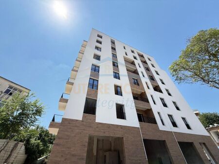For sale, Apartment 2+1+2, Ballet School, Tirana.