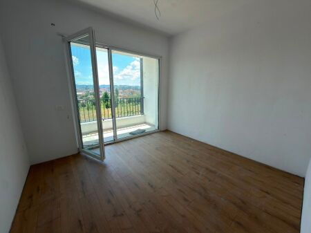 Paskuqan, shesim apartament 1+1 në pozicion strategjik